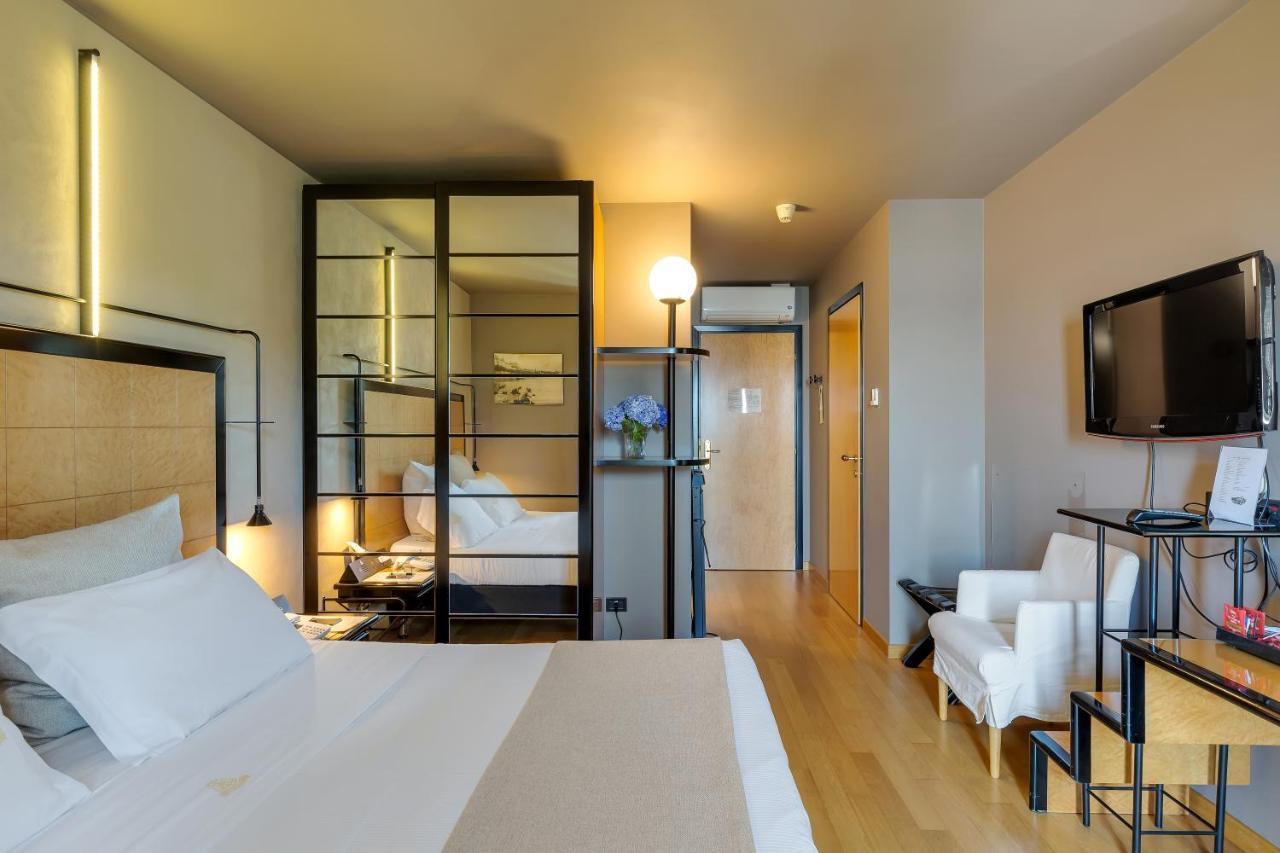 Casa Alle Colonne By Hotel Ancora Verbania Ngoại thất bức ảnh