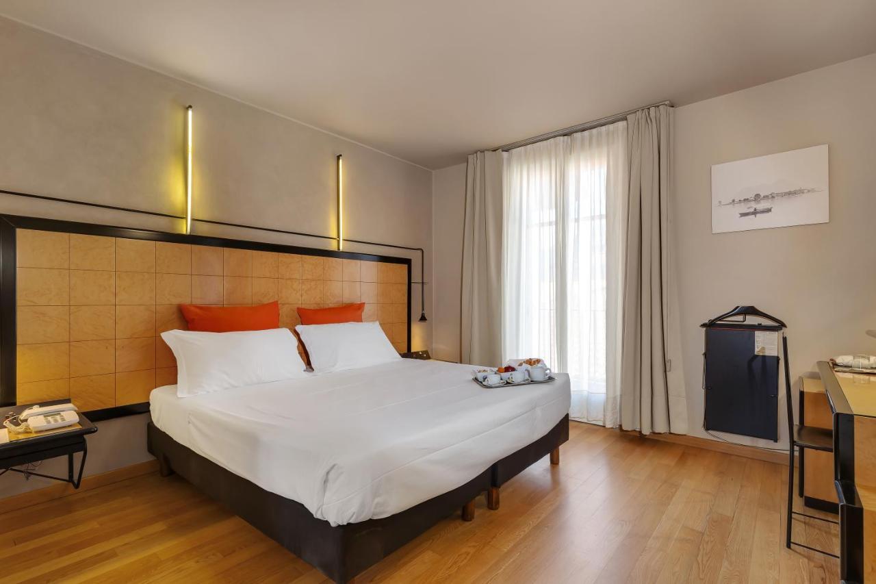 Casa Alle Colonne By Hotel Ancora Verbania Ngoại thất bức ảnh