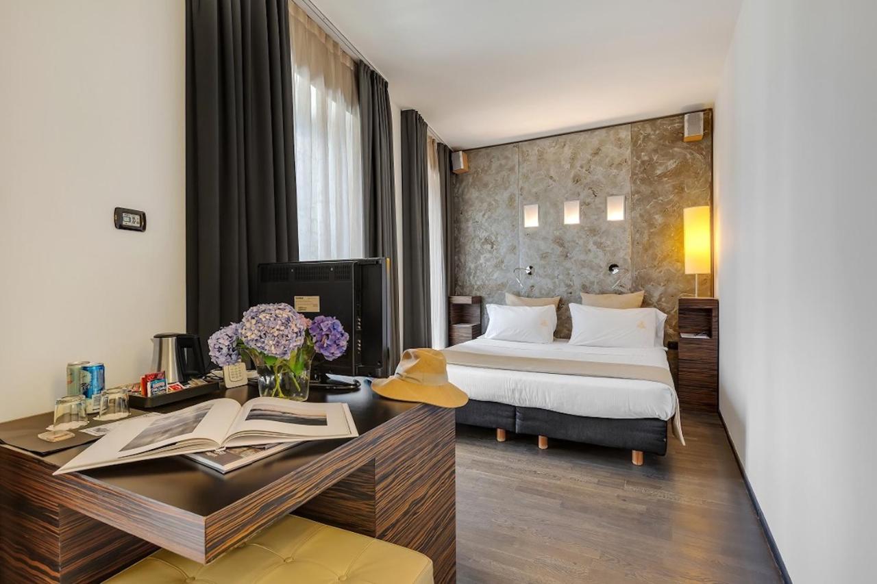Casa Alle Colonne By Hotel Ancora Verbania Ngoại thất bức ảnh
