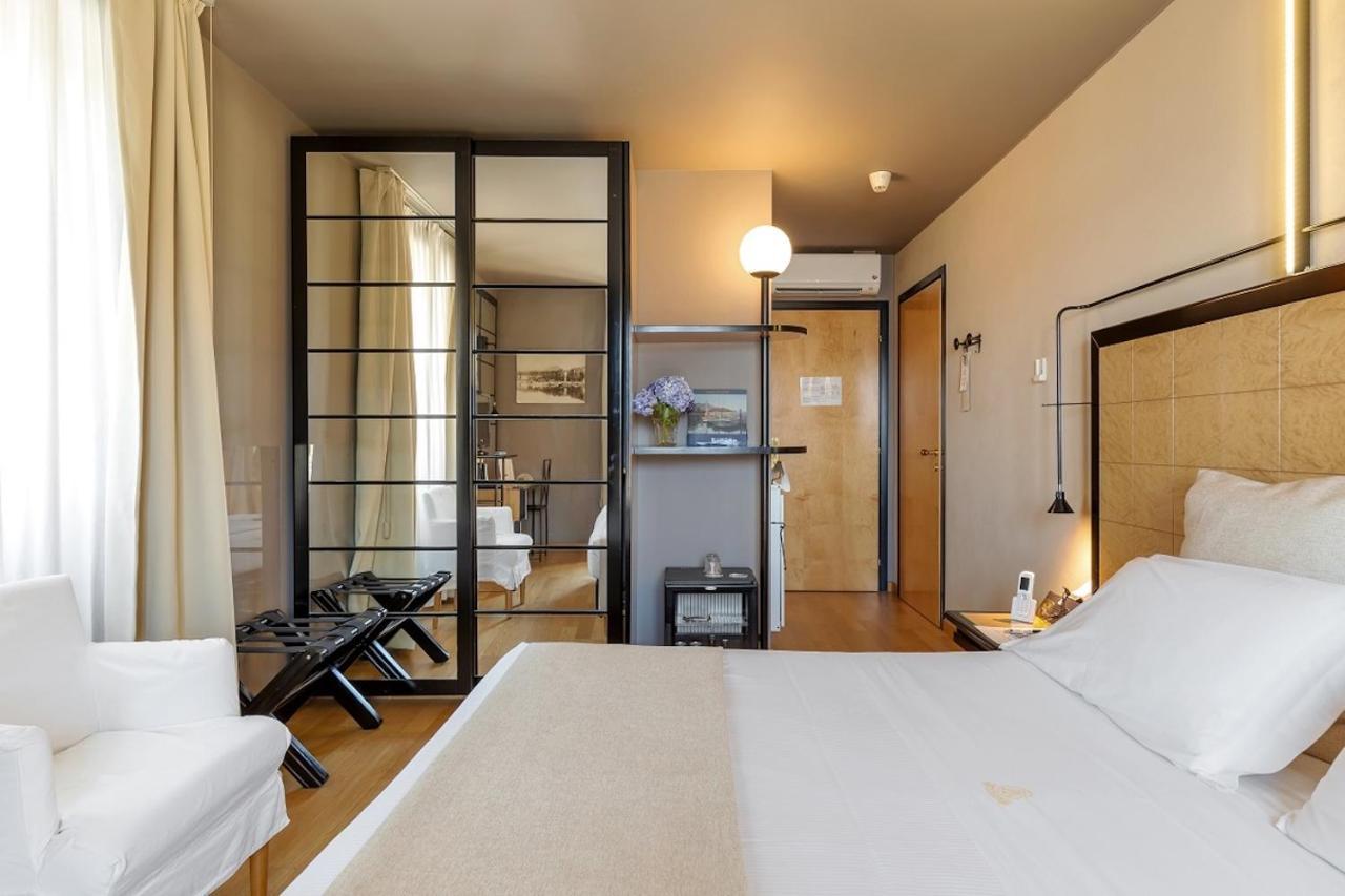 Casa Alle Colonne By Hotel Ancora Verbania Ngoại thất bức ảnh